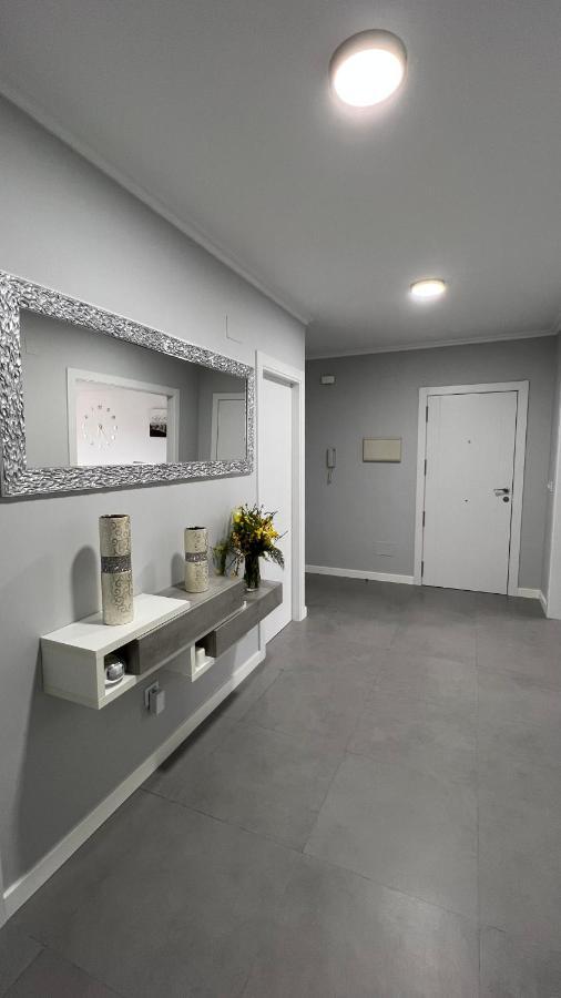 Apartamentos Maria De Lucia-Piso 2º Arou 外观 照片