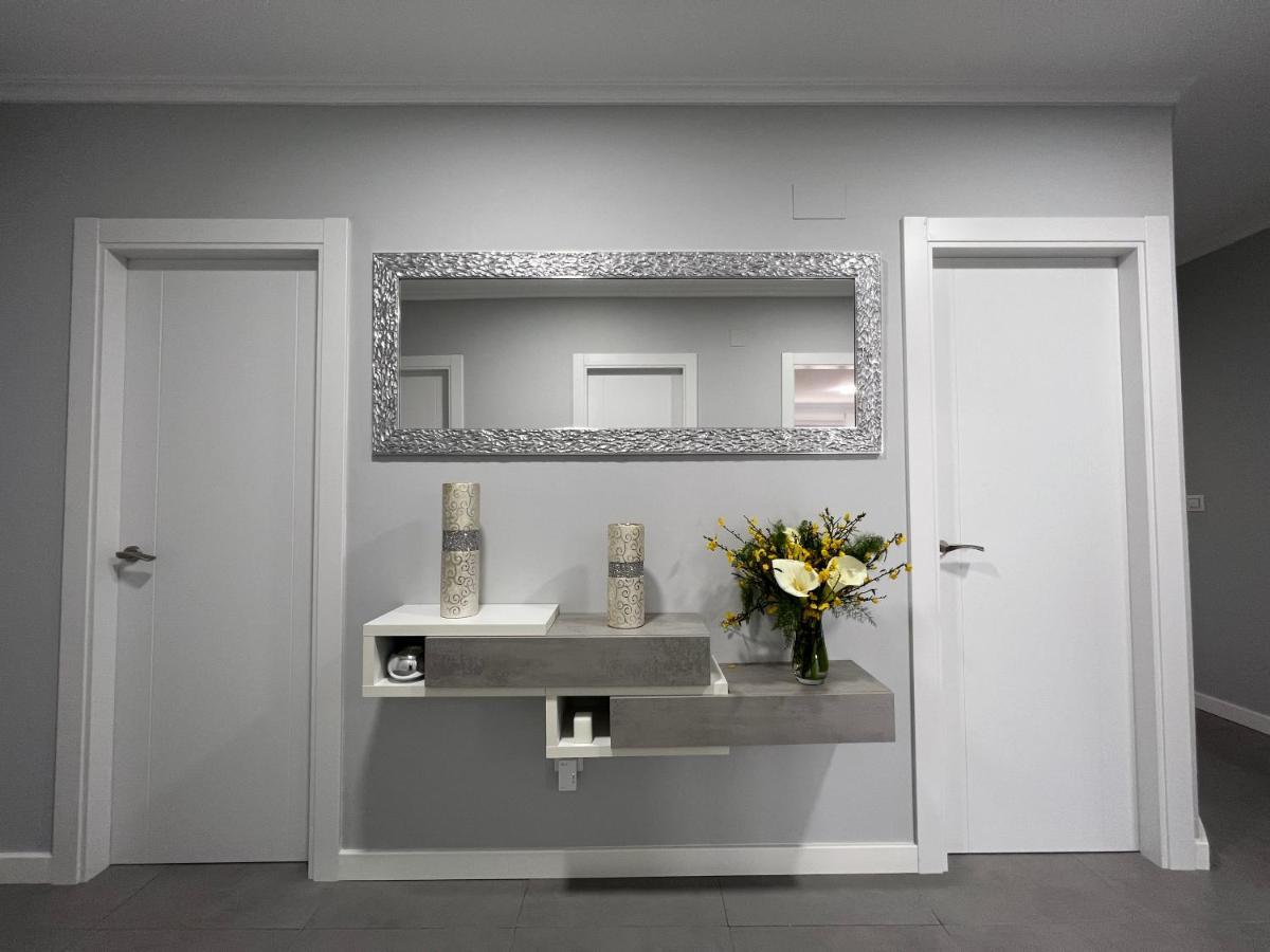 Apartamentos Maria De Lucia-Piso 2º Arou 外观 照片